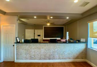 La Vista Inn has Smoking rooms