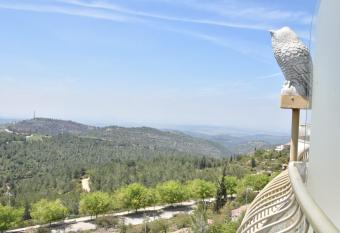 Shoresh Boutique has Balcony rooms