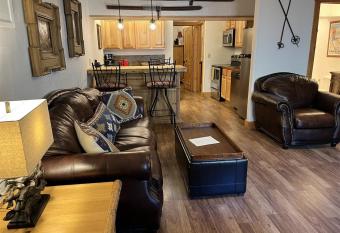 Vail 1 has Balcony rooms