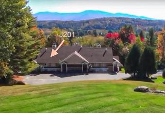 Mountainside Resort V has Balcony rooms