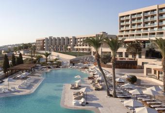Helea Lifestyle Beach Resort allows 18 year olds to book a room