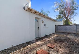 Ultra Cozy Casita By Dtwn Phx has Balcony rooms