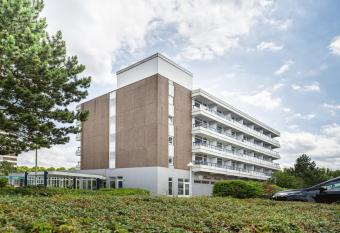 Hotel Pl  ner See by Tulip Inn allows 18 year olds to book a room