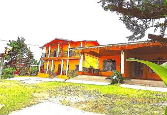 Caba  as Brisas Alto Boquete has Balcony rooms