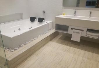 HOTEL GRAND BOUTIQUE allows 18 year olds to book a room