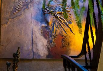 Vakana House Hostel allows 18 year olds to book a room