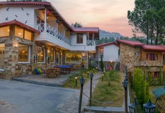 The Nature s Green Resort, Bhimtal, Nainital has Balcony rooms