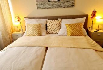 Rivulet 2 bedroom Apartment has Balcony rooms