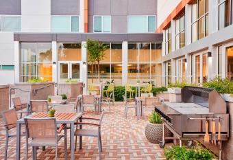 Element Moab allows 18 year olds to book a room