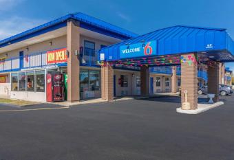 Happy Stay Inn Madisonville I-69 By OYO has Smoking rooms