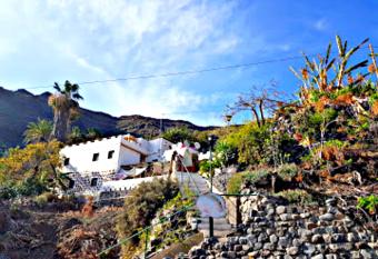 Tasarte Guesthouse has Balcony rooms