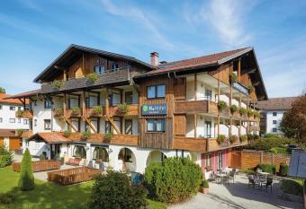 H+ Hotel Oberstaufen allows 18 year olds to book a room