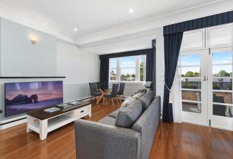 The Star Boutique Apartments has Balcony rooms