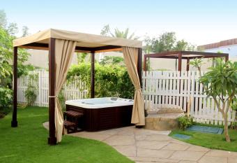 Dubai Marine Beach Resort & Spa has Smoking/Balcony rooms