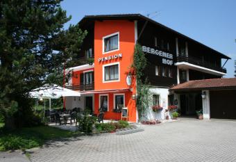 Bergener Hof allows 18 year olds to book a room