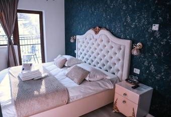 Transylvania Mountain View CDI has Balcony rooms