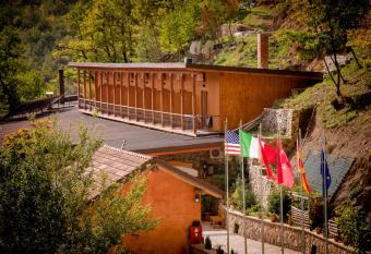 Hotel Tutto has Balcony rooms