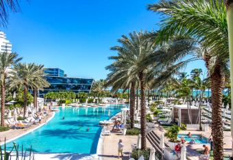 Miami Beach Sorrento Private Ocean Luxury Suite has Balcony rooms