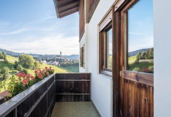 App Schlern - Gasser has Balcony rooms