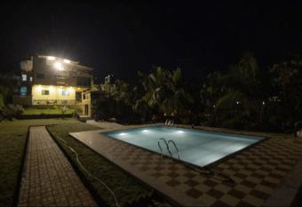 CASA Prince 5BHK has Balcony rooms