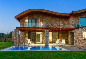 Luxury Rhodes Villa Villa Primavera 4 Guests Private Pool Lardos has Balcony rooms