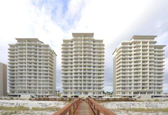 Summerwind has Balcony rooms