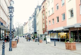 Premiere Classe Hotel am Kieler Schloss Kiel allows 18 year olds to book a room