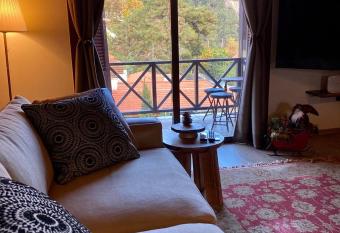 Cozy mountain apartment in Platres has Balcony rooms