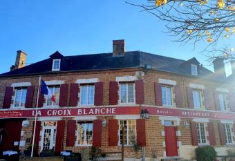 Croix Blanche de Sologne has Balcony rooms