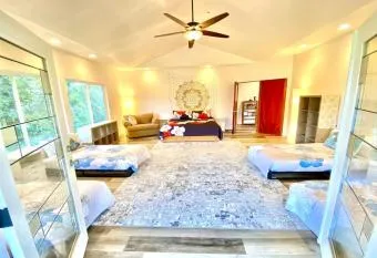 M  la Hokele allows 18 year olds to book a room