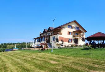 MOTEL PRISLOP has Balcony rooms