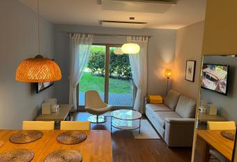 Apartament Bryza - Szcz    liwa Dziewi  tka has Balcony rooms