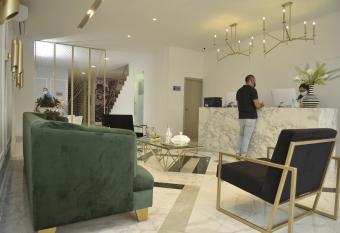 OR HOTEL 94 allows 18 year olds to book a room