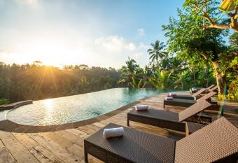 GK Bali Resort has Balcony rooms