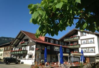 Bergbauernwirt im Landhaus Bolgental has Balcony rooms