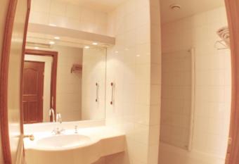 Hotel Kaiser allows 18 year olds to book a room