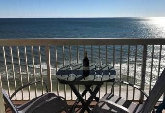 Beach Front 16th Flr, Best Ocean View, New Upgrades has rooms with a private hot tub