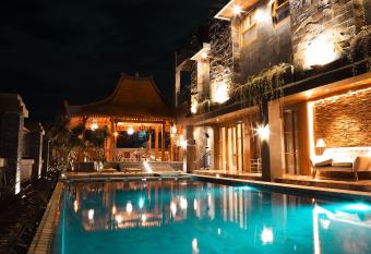 Joglo Jawa Jepara has Balcony rooms