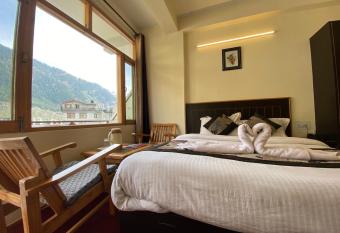 The Destination Manali has Balcony rooms