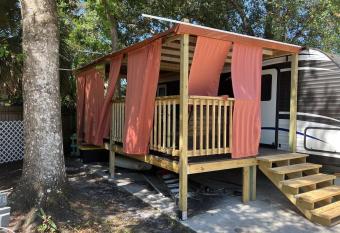 Escape to Paradise close to Marco, Naples has Balcony rooms