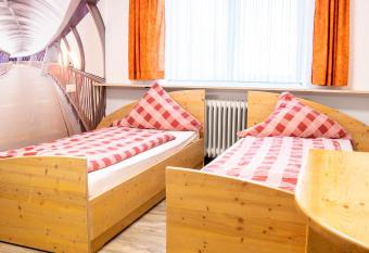 Hotel Rheintal has Balcony rooms