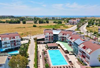 Side Legend Hotel has Balcony rooms