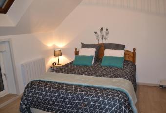 Escale      pernay: Studio proche du centre ville allows 18 year olds to book a room