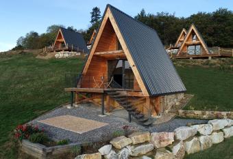    TIPI LODGE allows 18 year olds to book a room