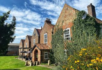 The Leagate Inn allows 18 year olds to book a room