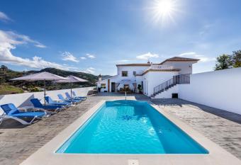 Casa Mari has Balcony rooms