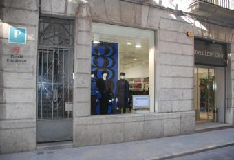 Pensi   Viladomat allows 18 year olds to book a room