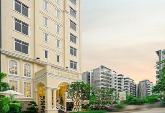 Le Kree Downtown Hotel has Balcony rooms