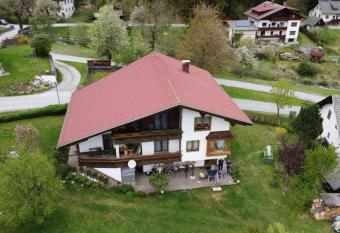 Ferienhaus Koch Wei  briach has Balcony rooms