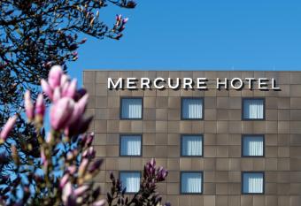 Mercure Parkhotel M  nchengladbach allows 18 year olds to book a room